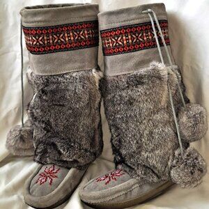 VINTAGE MUK LUK RABBIT FUR MOCCASIN BOOTS FULL SHERPA LINED - NEAR NEW SZ 7.5-8